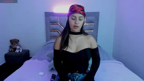 Snapshot of scarlett_rose11 chatting on April 17, 2026, 5:16 pm scarlett_rose11 online show from April 17, 2026, 5:16 pm