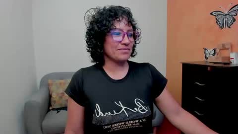 Snapshot of scarlett_sax chatting on June 24, 2026, 8:41 pm Scarlett sax online show from June 24, 2026, 8:41 pm