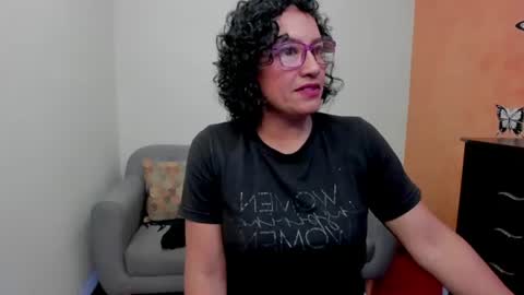 Snapshot of scarlett_sax chatting on June 26, 2026, 12:26 am Scarlett sax online show from June 26, 2026, 12:26 am