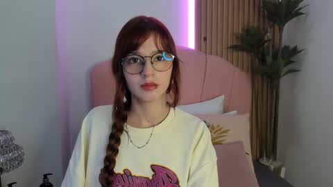 scarlett smith 3 online show from December 20, 2025, 3:02 am