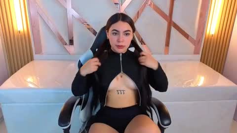 Snapshot of scarlett_smith_tp chatting on September 23, 2025, 1:47 pm Scarlett online show from September 23, 2025, 1:47 pm