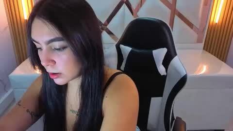 Snapshot of scarlett_smith_tp chatting on October 1, 2025, 12:33 pm Scarlett online show from October 1, 2025, 12:33 pm