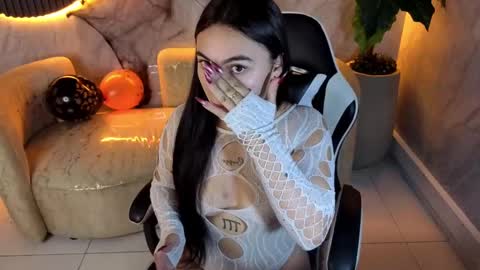 Snapshot of scarlett_smith_tp chatting on October 13, 2025, 1:33 pm Scarlett online show from October 13, 2025, 1:33 pm