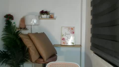 Snapshot of scarlett_sofia69 chatting on June 29, 2026, 4:41 am online show from June 29, 2026, 4:41 am