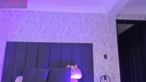 Scarlett online show from September 9, 2025, 4:12 am