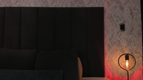 Scarlett online show from May 12, 2026, 5:04 am