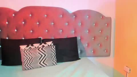 scarlett_venom_ online show from April 25, 2026, 8:39 pm