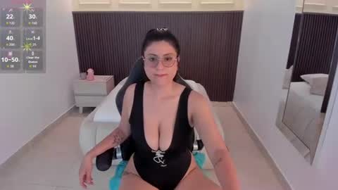 SCARLETT online show from June 19, 2026, 7:39 pm