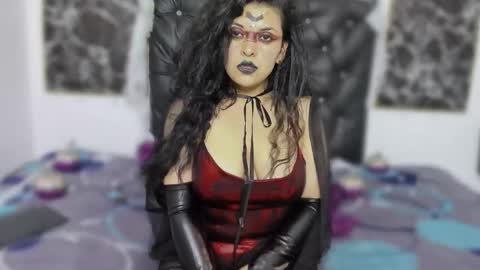 Snapshot of scarlett_w0lf chatting on October 31, 2025, 5:25 pm Scarlett online show from October 31, 2025, 5:25 pm