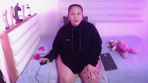 scarlettbooty online show from April 22, 2026, 9:01 am