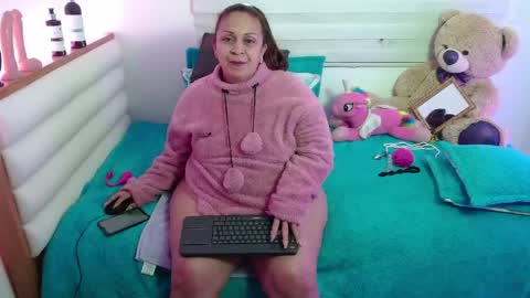 Snapshot of scarlettbooty chatting on May 9, 2026, 5:56 am scarlettbooty online show from May 9, 2026, 5:56 am