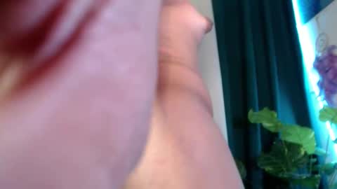 YOUR GIRLFRIEND online show from February 20, 2026, 6:19 am