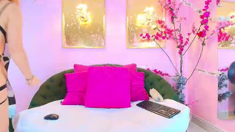 SCARLETTE online show from February 16, 2026, 8:27 pm