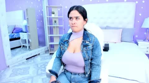 Scarlette  online show from September 19, 2025, 3:08 am