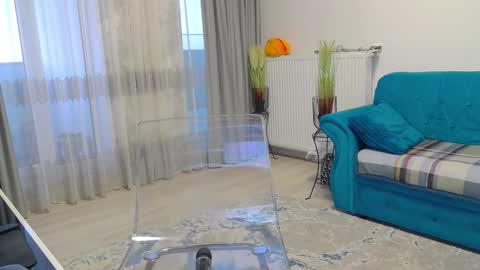 Scarlett online show from February 19, 2026, 5:03 am