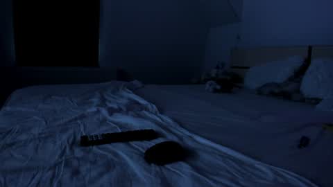 scarlettjakobs online show from July 15, 2026, 3:12 am