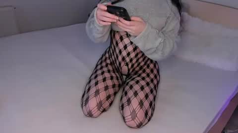 scarlettjakobs online show from July 27, 2026, 2:40 am