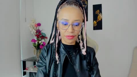 Scarlett online show from February 6, 2025, 10:10 pm