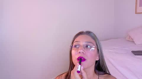 Snapshot of scarlettnoah__ chatting on November 26, 2025, 7:48 pm Scarlett Noah online show from November 26, 2025, 7:48 pm