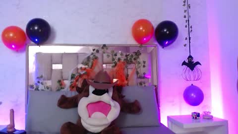 Snapshot of scarlettroxx chatting on October 27, 2025, 11:58 am Scarlet online show from October 27, 2025, 11:58 am