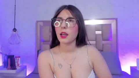 Scarlet online show from April 29, 2026, 8:04 pm