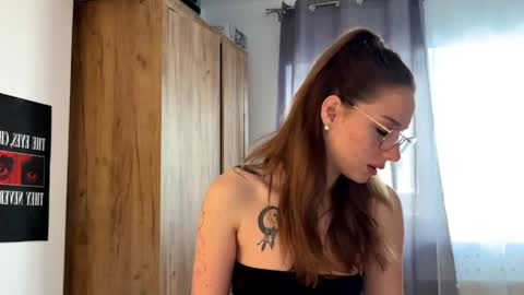 ScarlettSmithz online show from May 4, 2026, 4:41 am