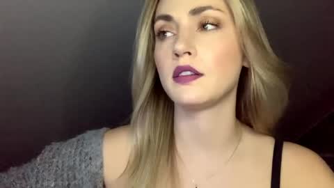 Snapshot of scarlettxblonde chatting on May 8, 2026, 3:28 pm ScarlettxBlonde online show from May 8, 2026, 3:28 pm