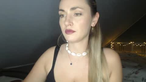 Snapshot of scarlettxblonde chatting on June 9, 2026, 8:42 pm ScarlettxBlonde online show from June 9, 2026, 8:42 pm