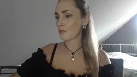 Snapshot of scarlettxblonde chatting on June 15, 2026, 2:30 pm ScarlettxBlonde online show from June 15, 2026, 2:30 pm