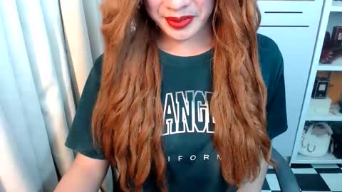 Queen Scarlet online show from March 14, 2026, 1:16 pm