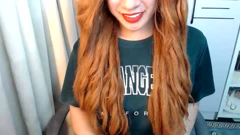 Queen Scarlet online show from March 16, 2026, 5:55 am