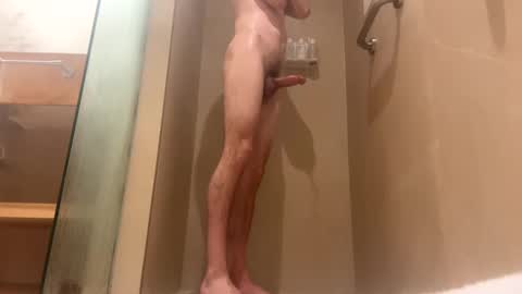 Snapshot of scb894682 chatting on December 15, 2024, 10:26 pm Skinny College Boy online show from December 15, 2024, 10:26 pm