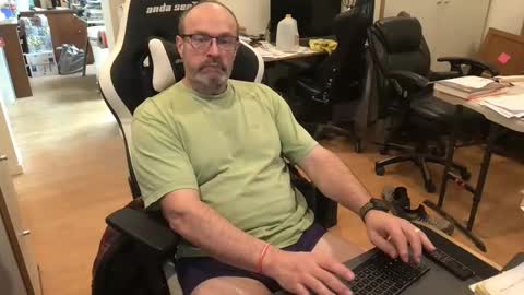 schief6218 online show from March 17, 2026, 1:54 am