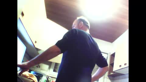 schnibschnab online show from January 12, 2026, 10:59 pm