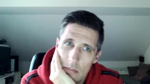 Snapshot of schnuckigeil chatting on January 15, 2025, 2:35 pm Dildomen online show from January 15, 2025, 2:35 pm