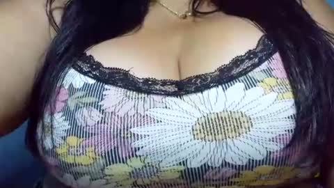 mai latina online show from July 23, 2026, 1:58 am