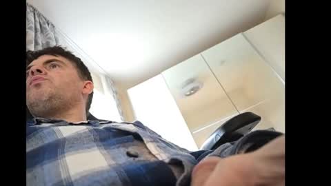 Snapshot of schosch01 chatting on February 7, 2025, 1:53 pm schosch01 online show from February 7, 2025, 1:53 pm