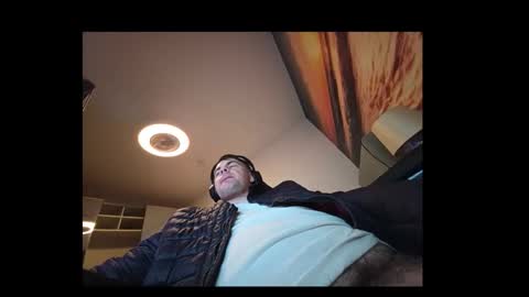 Snapshot of schosch01 chatting on September 18, 2025, 9:39 pm schosch01 online show from September 18, 2025, 9:39 pm