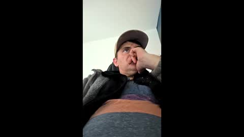 Snapshot of schosch01 chatting on April 7, 2026, 3:12 pm schosch01 online show from April 7, 2026, 3:12 pm