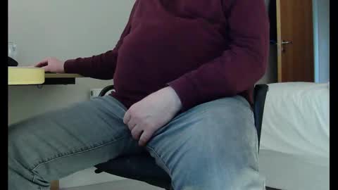 Snapshot of schwanz2023 chatting on March 5, 2025, 2:45 pm Mick online show from March 5, 2025, 2:45 pm