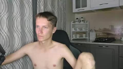 Snapshot of schweppess__ chatting on October 1, 2025, 10:38 pm Dimka online show from October 1, 2025, 10:38 pm