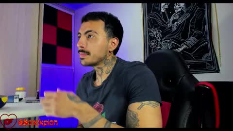 Alejandro help me to reach 200 thumps up online show from October 20, 2025, 3:51 am