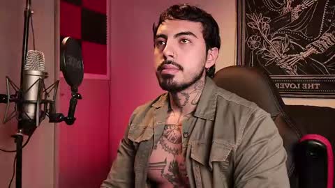 Snapshot of scockpion_ chatting on June 21, 2026, 9:34 am Alejandro help me to reach 200 thumps up online show from June 21, 2026, 9:34 am