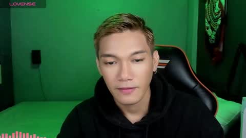   Not Angelo  online show from November 13, 2025, 10:41 pm