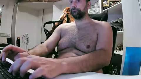 Snapshot of scorpion_cock chatting on March 9, 2026, 8:35 pm scorpion_cock online show from March 9, 2026, 8:35 pm