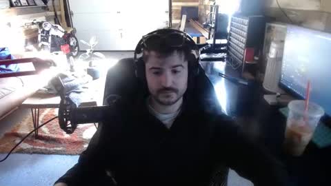 Snapshot of scotchthecat chatting on December 7, 2024, 4:03 pm Sup online show from December 7, 2024, 4:03 pm