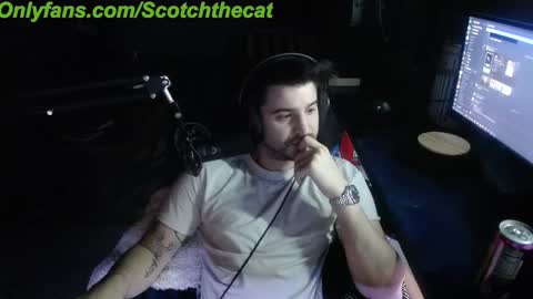 Snapshot of scotchthecat chatting on December 27, 2024, 10:26 pm Sup online show from December 27, 2024, 10:26 pm