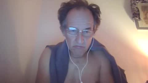 Snapshot of scotchwhieskie chatting on October 12, 2025, 10:20 pm scotchwhieskie online show from October 12, 2025, 10:20 pm