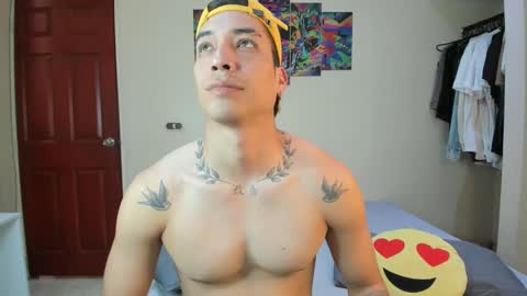 Snapshot of scotrisse chatting on March 3, 2025, 3:53 pm Daniel martinez - Independent model online show from March 3, 2025, 3:53 pm