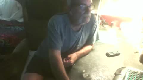 Snapshot of scotsman_62 chatting on April 18, 2026, 6:39 am scotsman_62 online show from April 18, 2026, 6:39 am